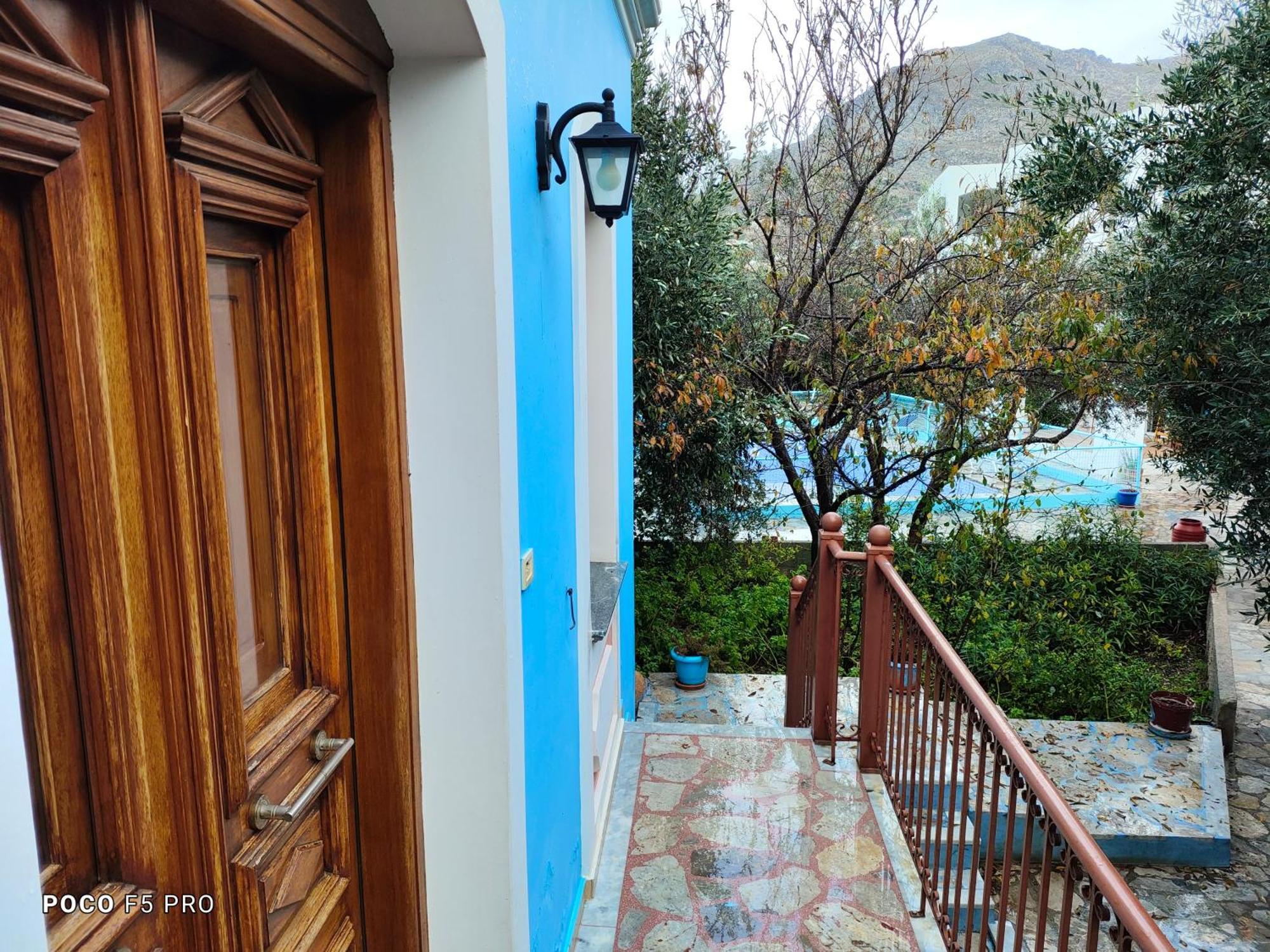 Giannis Apartments By Climbing House Panormos  エクステリア 写真